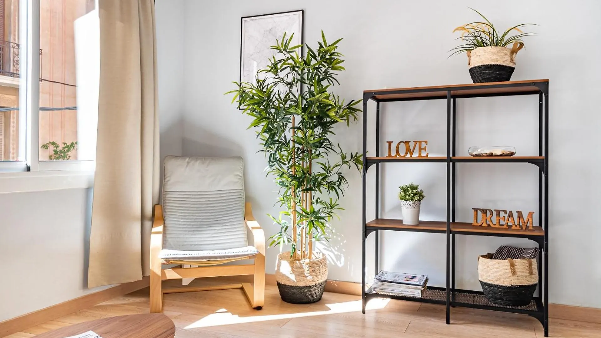 Flaugier Apartment Near Sagrada Familia Barcelona