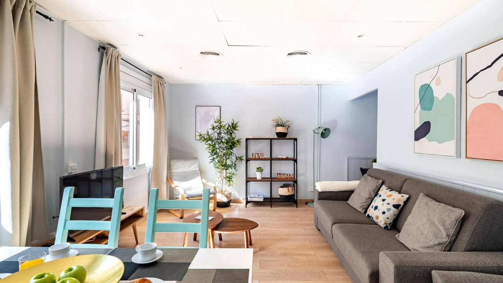 Flaugier Apartment Near Sagrada Familia Barcelona Spanje